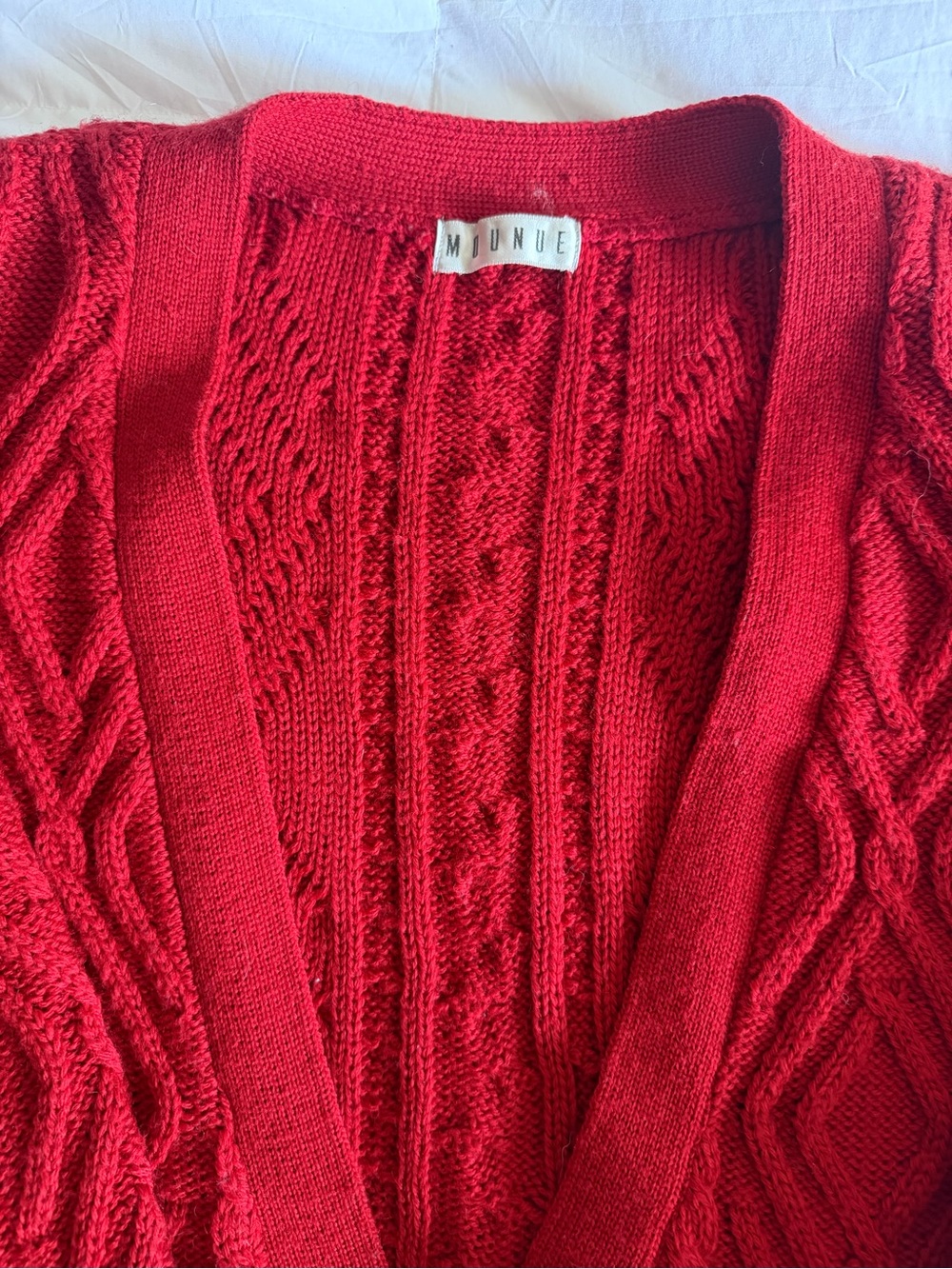 🍓Vintage Red Cable Knit Button-Up Cardigan Sweater - Picture 2 of 9